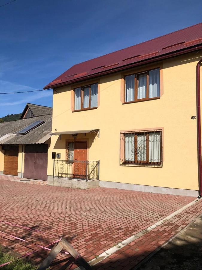 Ferienwohnung Затишна Оселя Mizhhirya  Exterior foto